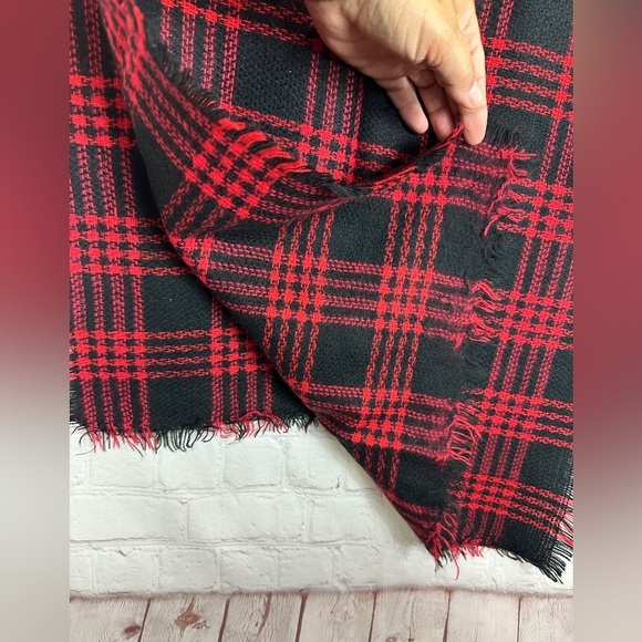 black red Tartan Plaid Scarf Shawl rectangle 57.5" x 19" - Picture 2 of 2